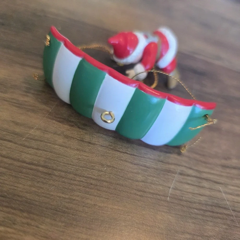 Christmas‎ Tree Ornament Elf Parachuting Vintage Holiday Decor Unique 3